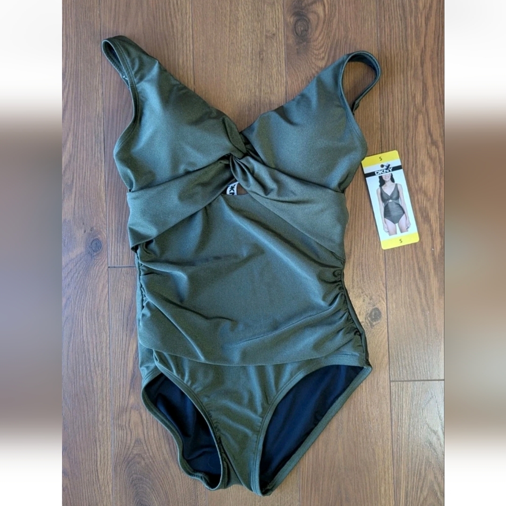 DKNY One Piece Key Hole Twist Front Swimsuit Green Small NWT